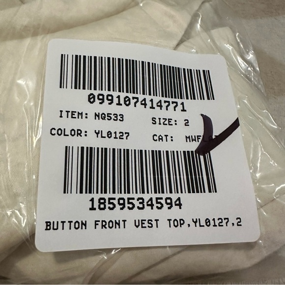 Madewell cake batter Button-Front Vest Top - Picture 6 of 6